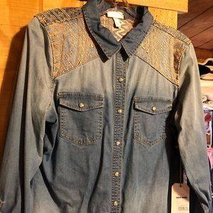 James & Shyanne denim shirt
